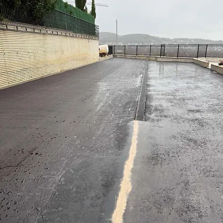 The Portal Infinity Pool And Barbecue Apartament