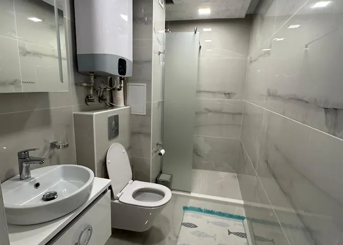 The Portal Infinity Pool And Barbecue Apartamento Varna